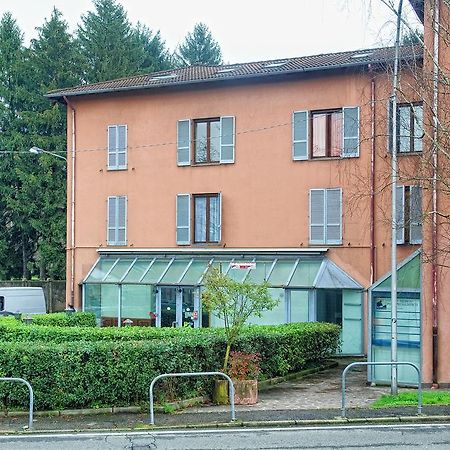 Victoria Hotels Carso Camnago Volta Екстер'єр фото