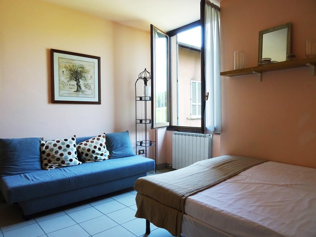 Victoria Hotels Carso Camnago Volta Екстер'єр фото